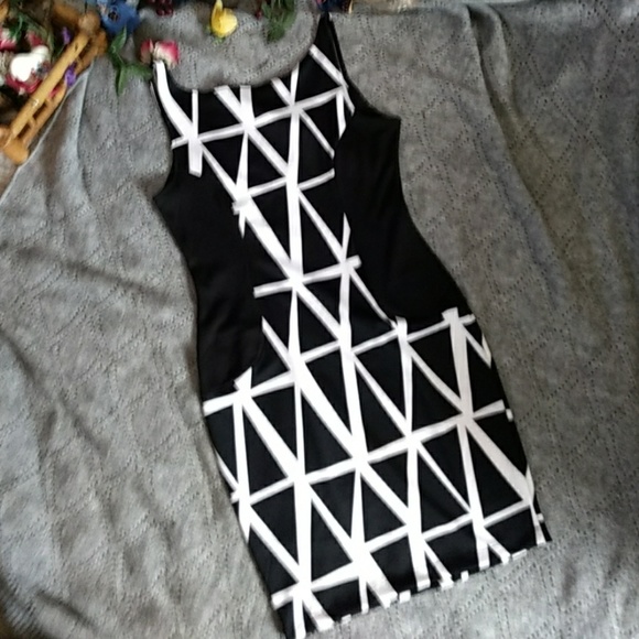 🇱🇷🇱🇷❣️Thera Bodycon Shaping Dress - Picture 3 of 4